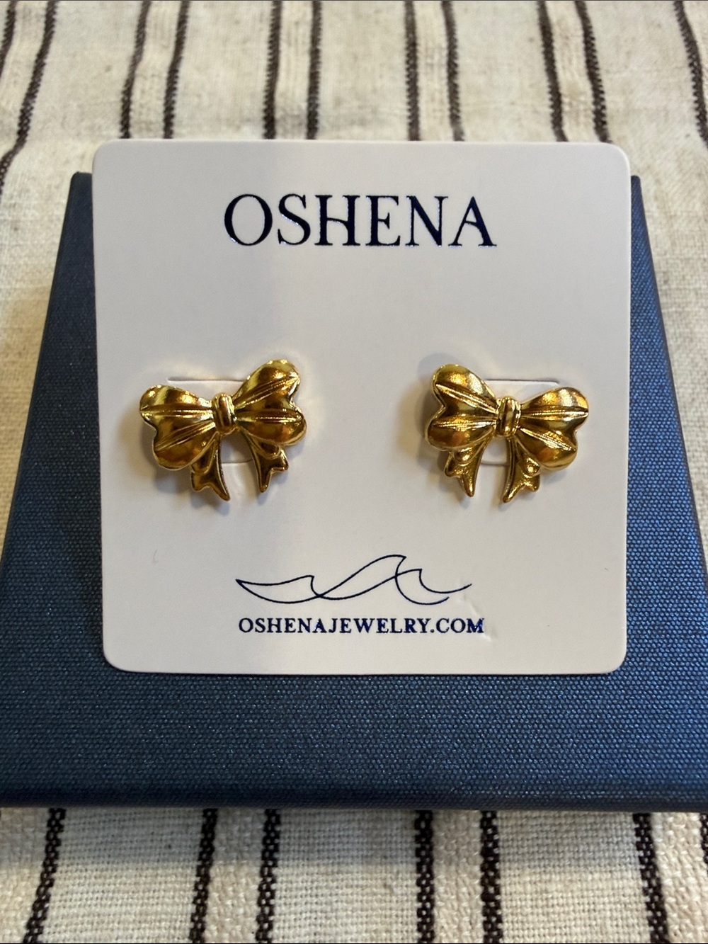 Gold Bow Stud Earrings - Elegant Shiny Gold Bow